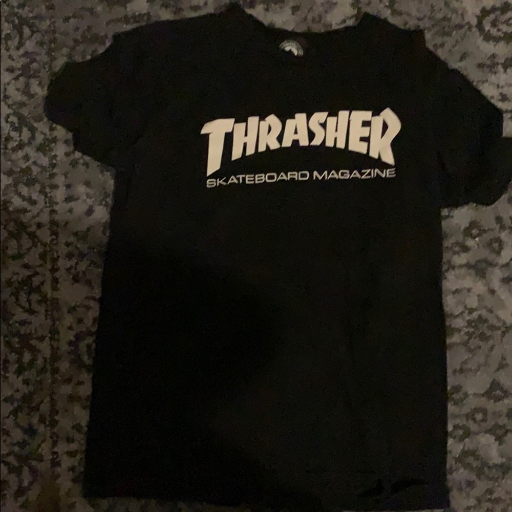 black thrasher t-shirt size small